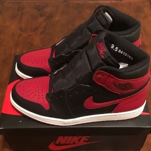 Nike Air Jordan 1 “banned”